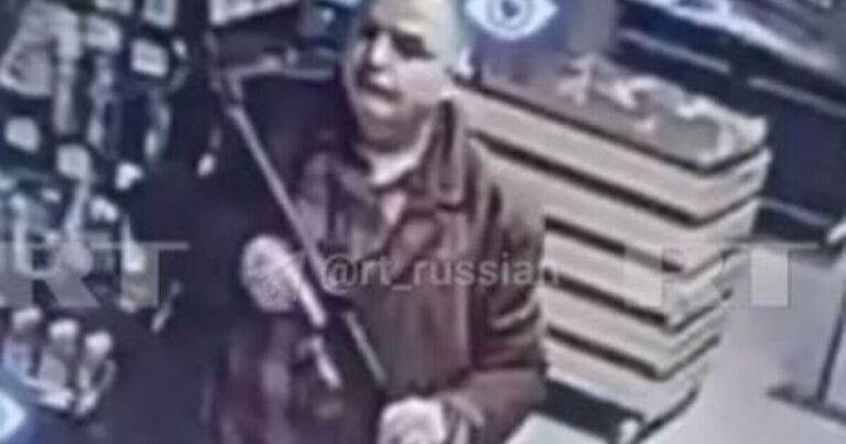 Σκηνές τρόμου στο Κίεβο: Ένοπλος άνοιξε πυρ - Πέντε νεκροί και 10 τραυματίες