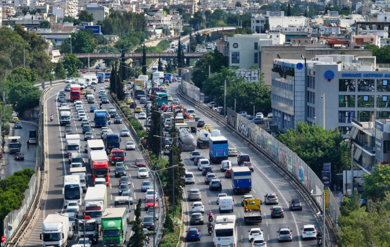 Έλεγχοι της Τροχαίας ενόψει Πρωτομαγιάς: Μπλόκα και αυστηρές ρυθμίσεις