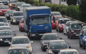 Κίνηση: Προβλήματα στον Κηφισό και σε άλλες κεντρικές οδούς