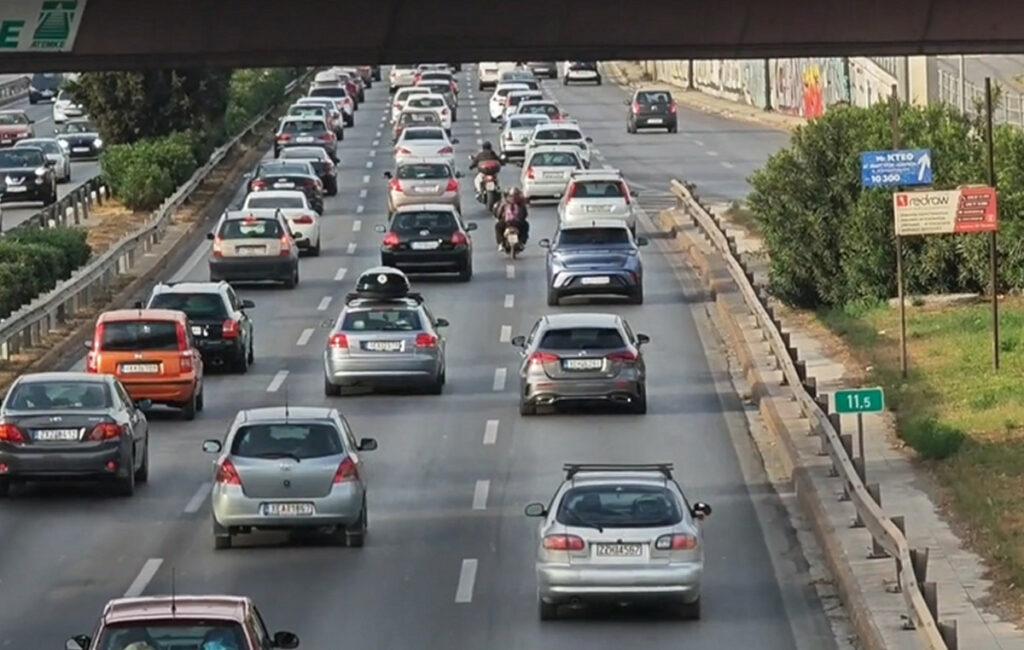 Συμφόρηση τώρα: Κίνηση στον Κηφισό – Καθυστερήσεις στη Λεωφόρο Αθηνών και την Αττική Οδό
