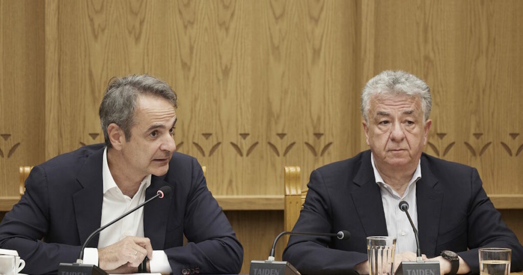 Σύσκεψη Μητσοτάκη στην Κρήτη για λειψυδρία