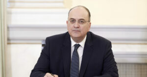 Σφοδρή αντιπαράθεση Λαζαρίδη - ΠΑΣΟΚ για τα προσόντα του υφυπουργού