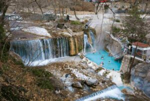 Διακοπή ρεύματος στα Λουτρά Πόζαρ: Αντιδράσεις του Δημάρχου