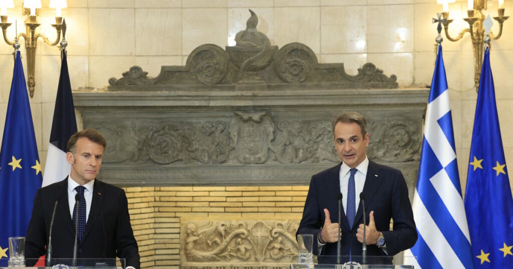 Στις στενές σχέσεις Γαλλίας-Ελλάδας αναφέρθηκαν τα γαλλικά ΜΜΕ