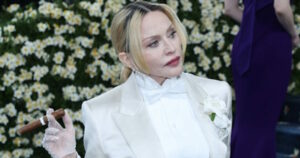 Η Μαντόνα θα κυκλοφορήσει τον Ιούλιο το άλμπουμ «Confessions on a Dance Floor: Part II»