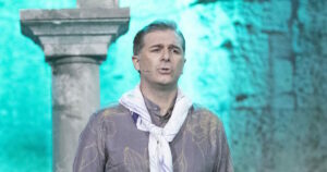 Αλέξανδρος Μπουρδούμης: Εκείνη η δύσκολη στιγμή πριν την παράσταση