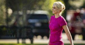 Νάταλι Χαρπ: Η αφοσιωμένη συνεργάτιδα του Τραμπ και η προσωπική της μάχη