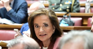 Ντόρα Μπακογιάννη: «Προβληματισμένη για την προοπτική του κ. Σαμαρά»