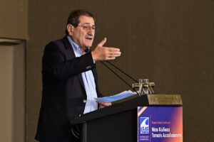 Πάτρα: Συμπόρευση δυο δημοτικών παρατάξεων με στόχο τον Πελετίδη