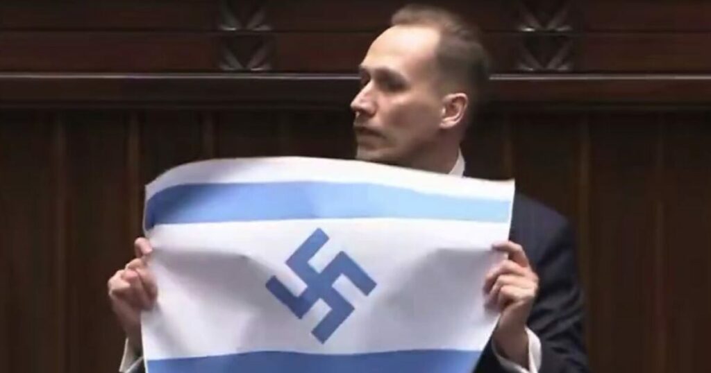 Πολωνία: Επικίνδυνη ενέργεια ακροδεξιού βουλευτή στο κοινοβούλιο