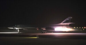 Οι ΗΠΑ στέλνουν stealth πυραύλους στο Ιράν, προορίζονταν για την Κίνα