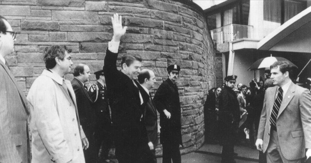Πυροβολισμοί στο Χίλτον: Απόπειρα δολοφονίας κατά του Ρόναλντ Ρίγκαν