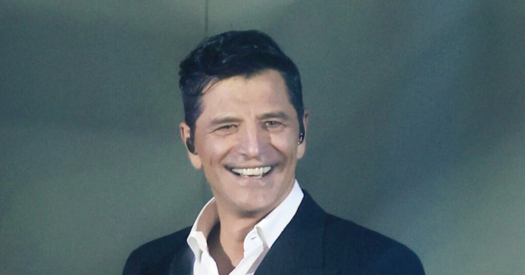 Σάκης Ρουβάς: Η αγνόηση των σχολίων στη ζωή και την καριέρα του