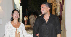 Ο Σάκης Κατσούλης και η Μαριαλένα Ρουμελιώτη κάνουν shopping για την κοιλίτσα