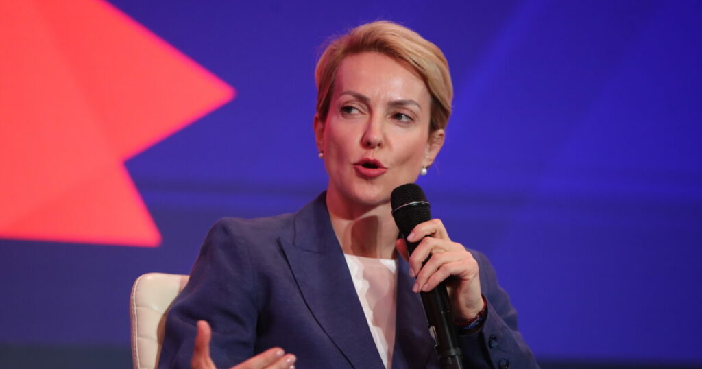 Η Αλεξάνδρα Σδούκου σχολιάζει τη συζήτηση για τον Μακάριο Λαζαρίδη