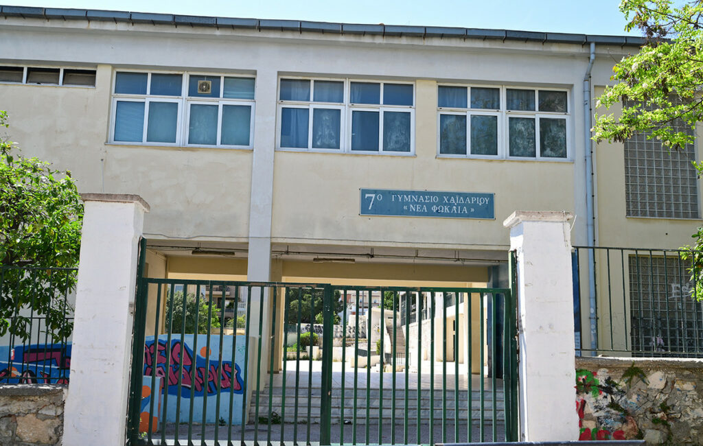 Κρίσιμες οι επόμενες ώρες για 13χρονη που έπεσε από μπαλκόνι στο Χαϊδάρι