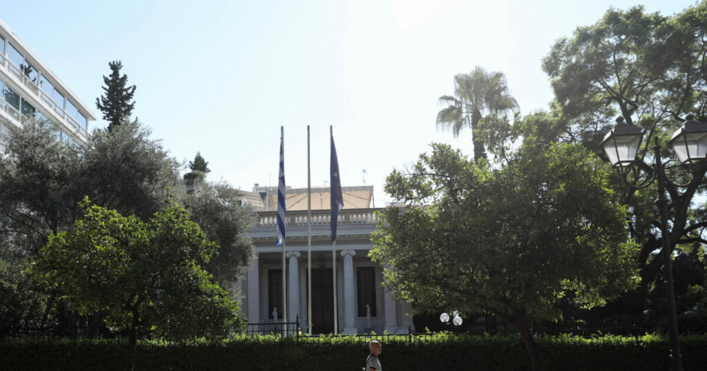 Εβδομαδιαίες συσκέψεις στο Μαξίμου για την ακρίβεια εν μέσω κρίσης