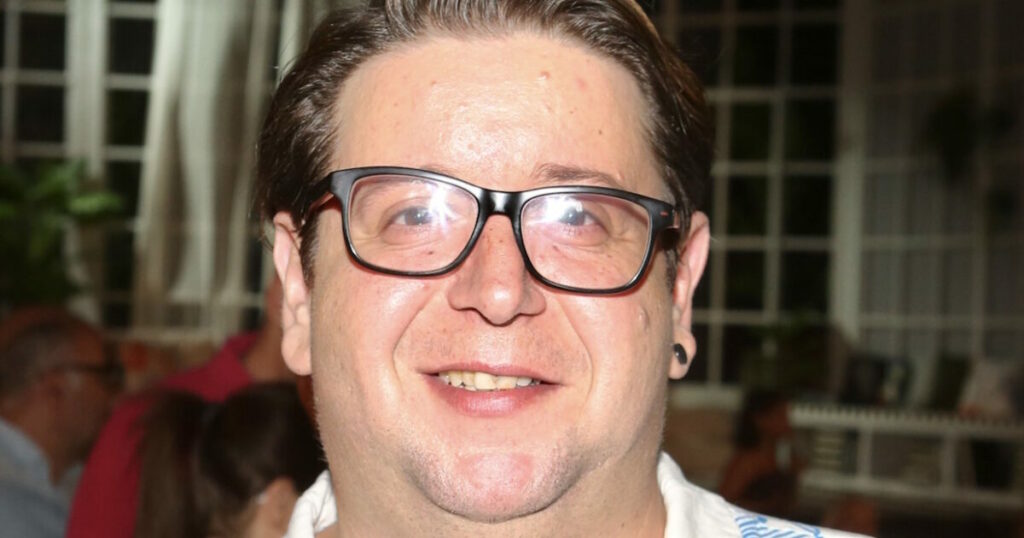 Θάνος Μπίρκος: Μοιράζεται την εμπειρία του με την υπνική άπνοια