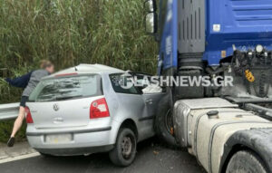 Μετωπική σύγκρουση Ι.Χ. με τράκτορα στον ΒΟΑΚ – Βαριά τραυματισμένος ο οδηγός