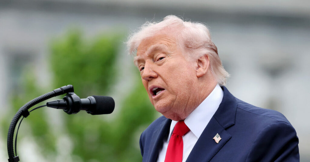 Νέες αποφάσεις από Τραμπ για το Ιράν: Στρατιωτικά σενάρια και μπλόκο στα Στενά