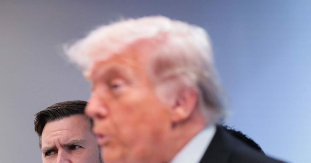 Πυροβολισμοί στο δείπνο των ανταποκριτών: Εξηγήσεις για την προστασία Τραμπ και Βανς