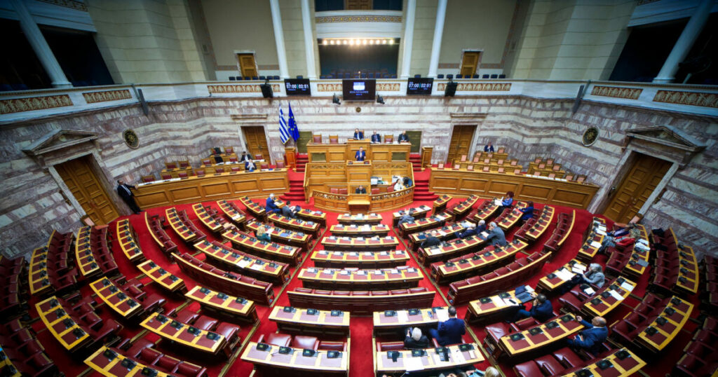 Υπόθεση ΟΠΕΚΕΠΕ: Άρση ασυλίας για 13 βουλευτές και πρώην υπουργούς