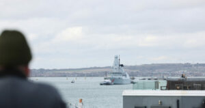 Κύπρος: Αποσύρεται το βρετανικό αντιτορπιλικό HMS Dragon