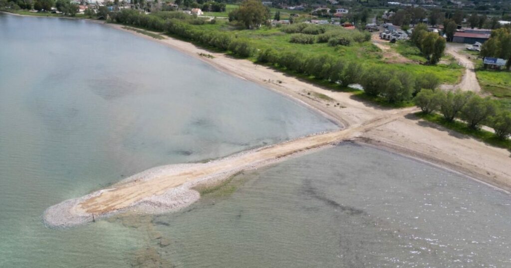 Ωρωπός: Προβληματική κατασκευή δρόμου στην προστατευόμενη λιμνοθάλασσα