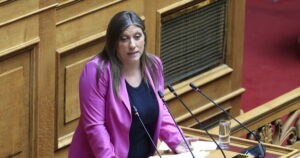 Διαξιφισμοί στη Βουλή ανάμεσα σε Μαρκόπουλο και Κωνσταντοπούλου