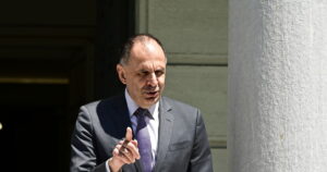 Γεραπετρίτης: Ενεργός ρόλος της Ελλάδας για ασφαλή διέλευση στα Στενά του Ορμούζ