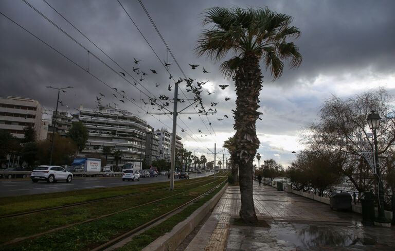 Χειμερινές συνθήκες: Πτώση θερμοκρασίας και ισχυροί βοριάδες σε όλη τη χώρα