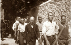 1η Μαΐου: Μνήμη των 200 της Καισαριανής και οι θυσίες της Πρωτομαγιάς