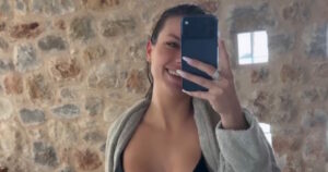 Η Μαριγκόνα έκανε μία άτσαλη βουτιά σε πισίνα και χτύπησε την κοιλιά της