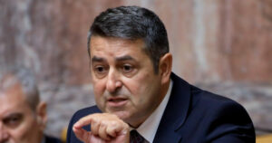 Γιώργος Μυλωνάκης: Σημάδια βελτίωσης στην υγεία του με την επίσκεψη Μητσοτάκη